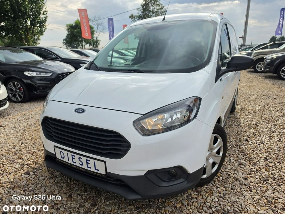 Ford Transit Courier - 4