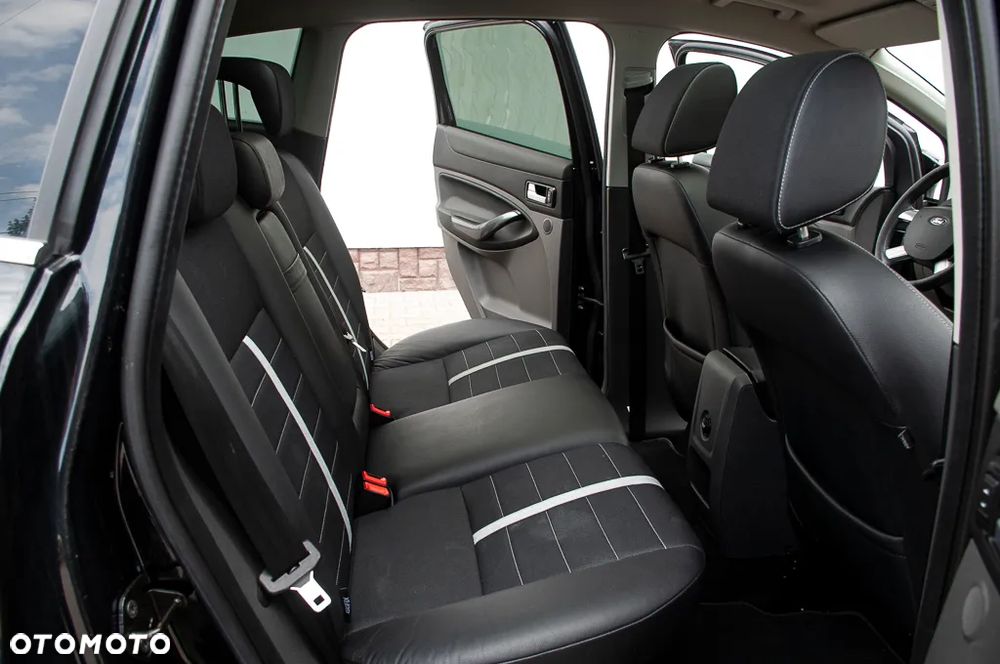 Ford Kuga 2.0 TDCi 4x4 Titanium - 17