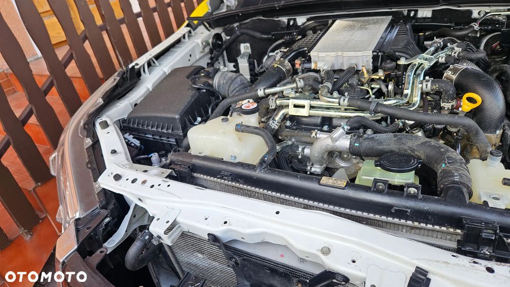 Toyota Hilux 2.8 D-4D Double Cab SR5 4x4 - 34