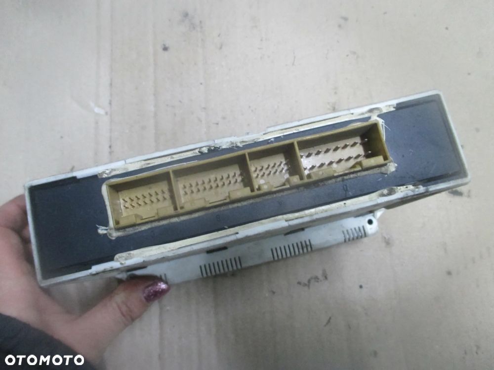 Panel klimatyzacji Audi A4 B5 - 2