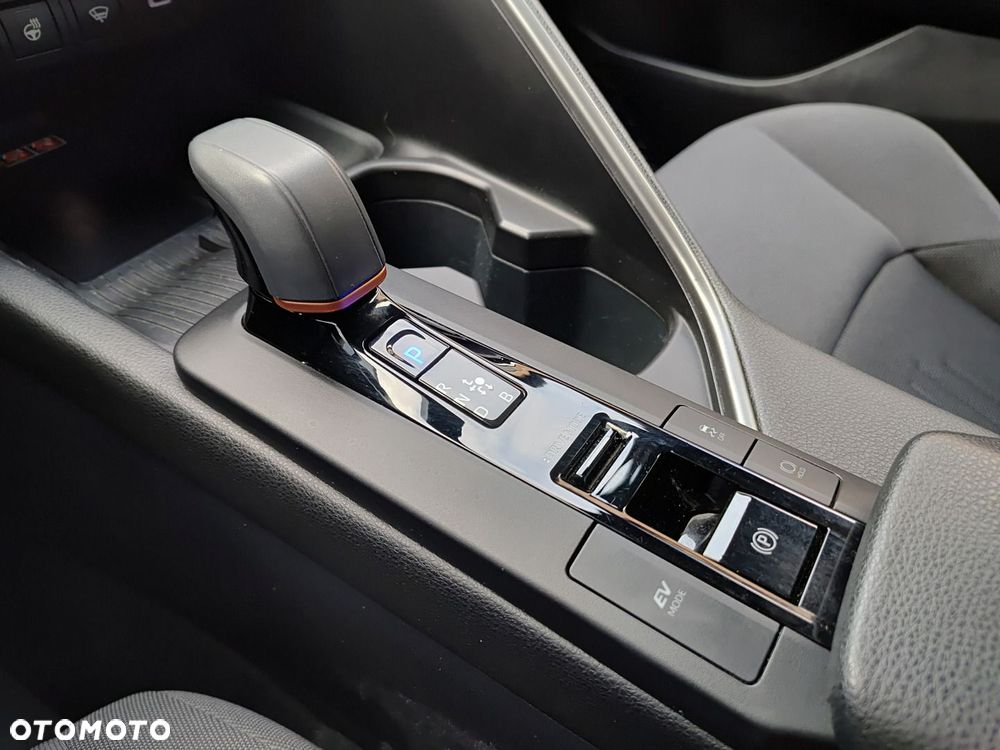 Toyota C-HR 2.0 Hybrid Dynamic Force Style - 18