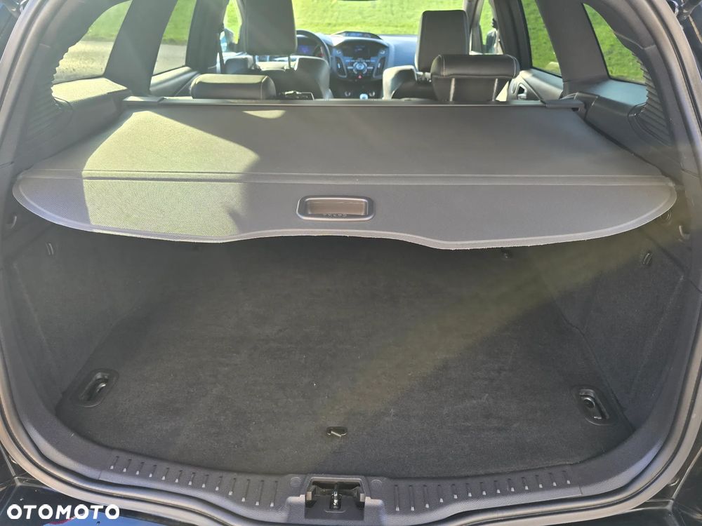 Ford Focus SW 2.0 EcoBoost ST Leather Exclusive Pack - 28