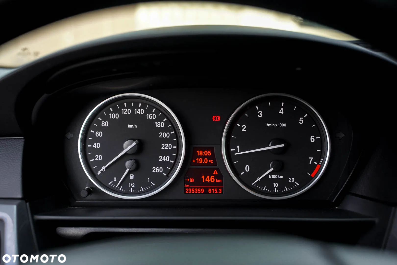 BMW Seria 5 520i - 18