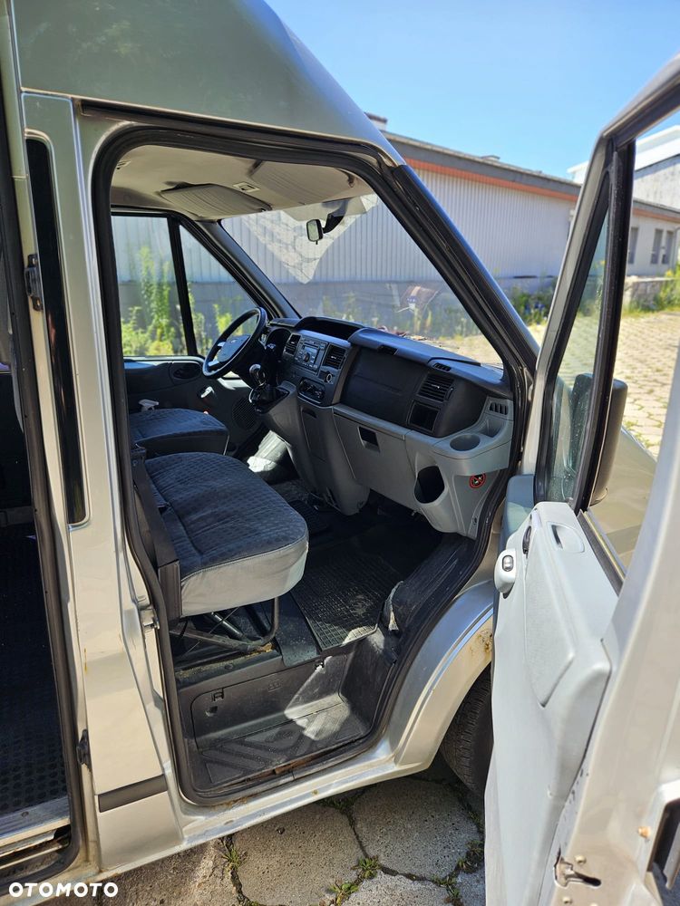 Ford Transit - 9