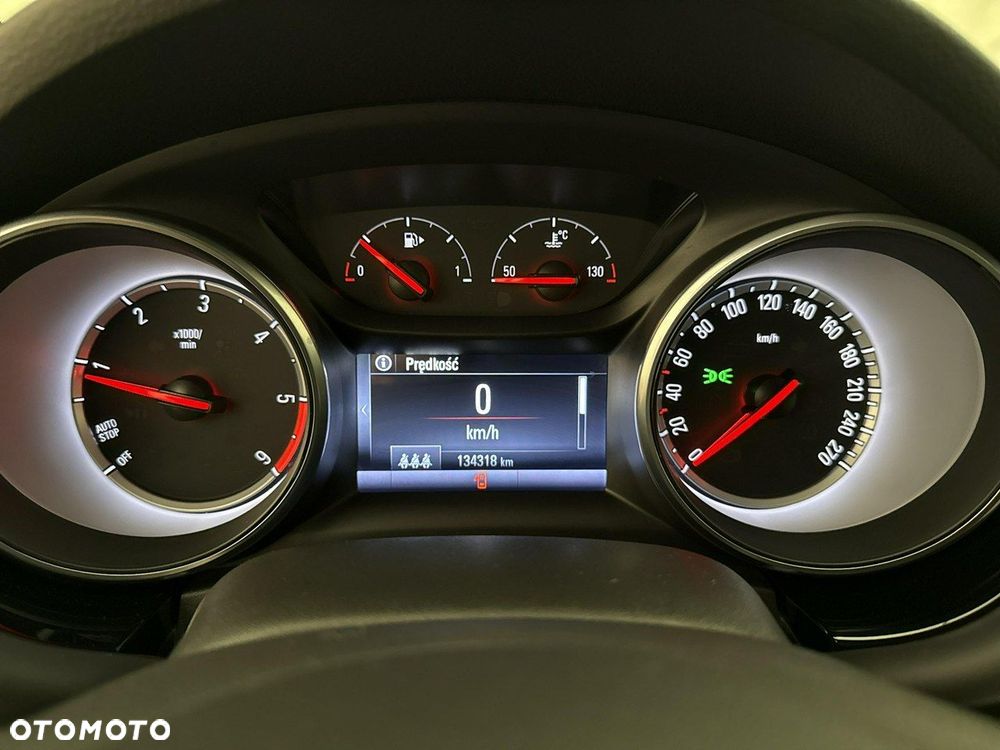 Opel Astra - 16