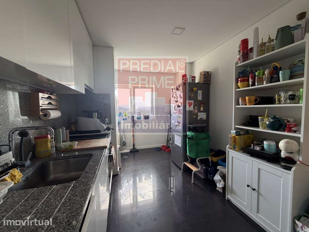 APARTAMENTO T2 EM SANFINS - Grande imagem: 3/32