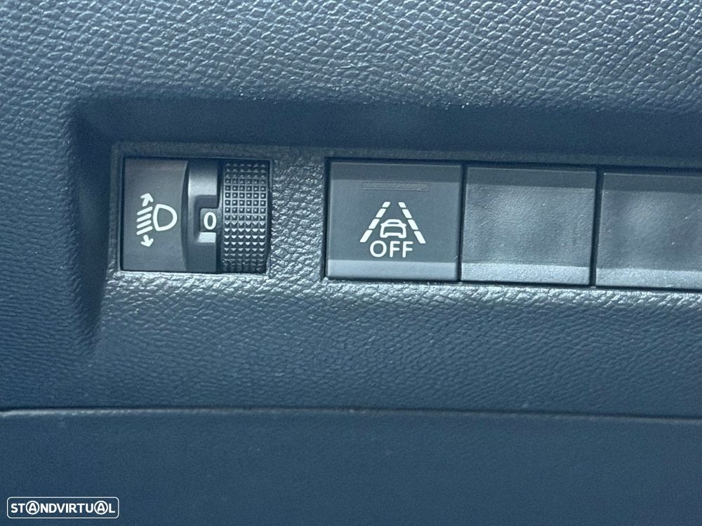 Peugeot 208 1.2 PureTech Like - 32