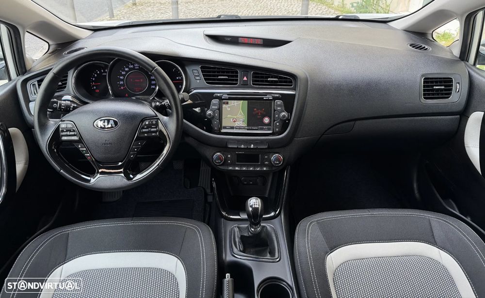 Kia Ceed SW 1.4 CRDi Nav Line - 23