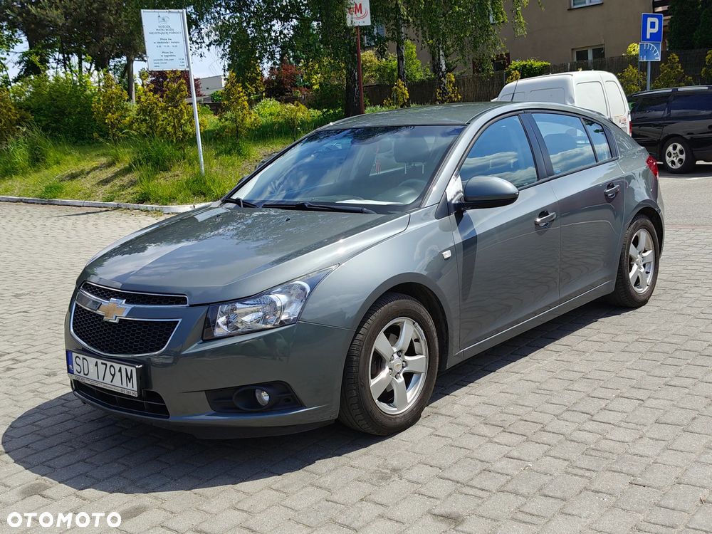 Chevrolet Cruze 1.6 LT - 17