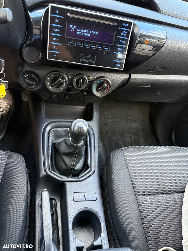 Toyota Hilux 4x4 Double Cab M/T Style - 28