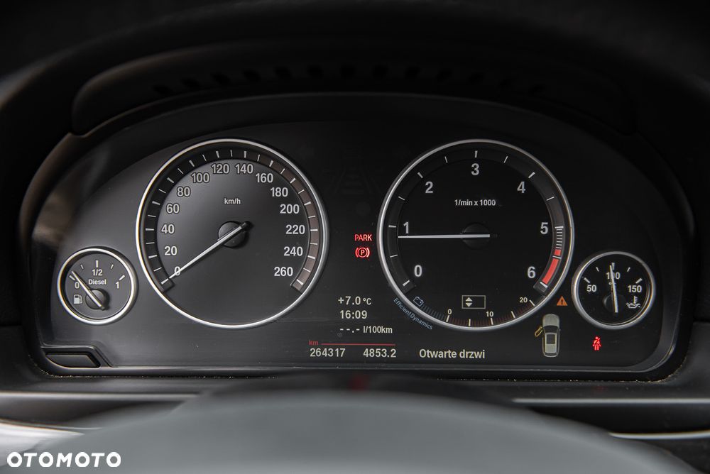 BMW Seria 5 520d - 19
