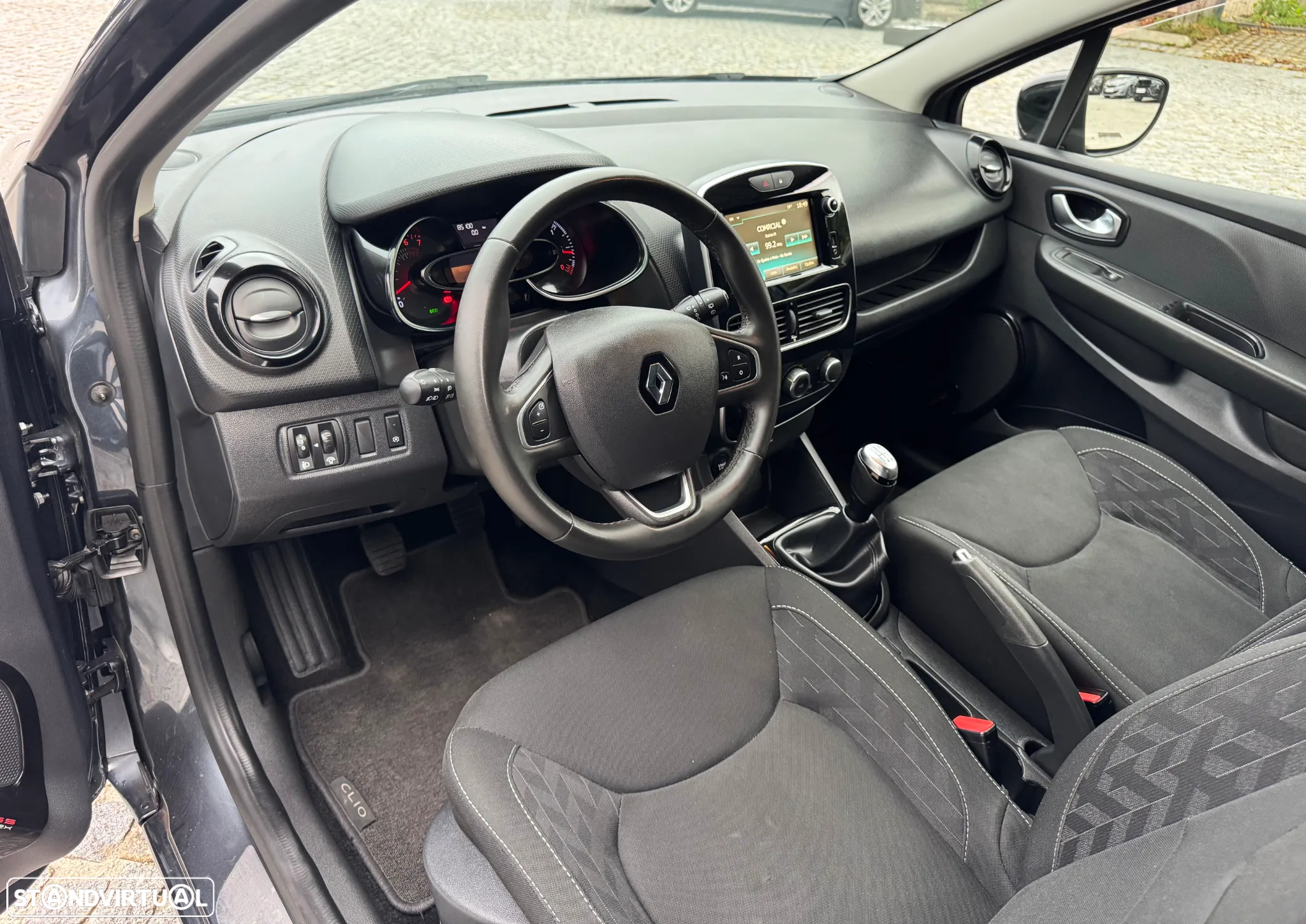 Renault Clio 0.9 TCe Limited - 4