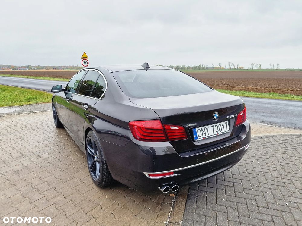 BMW Seria 5 530d xDrive Sport-Aut Luxury Line - 12
