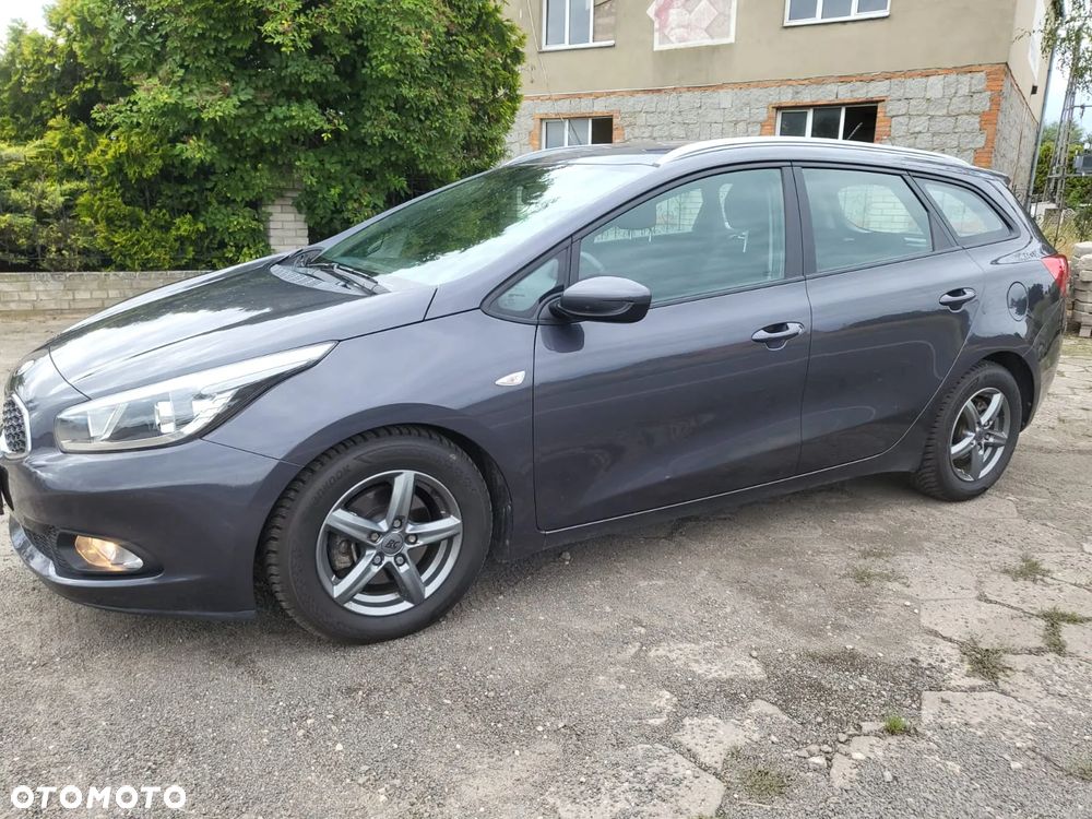 Kia Ceed - 26