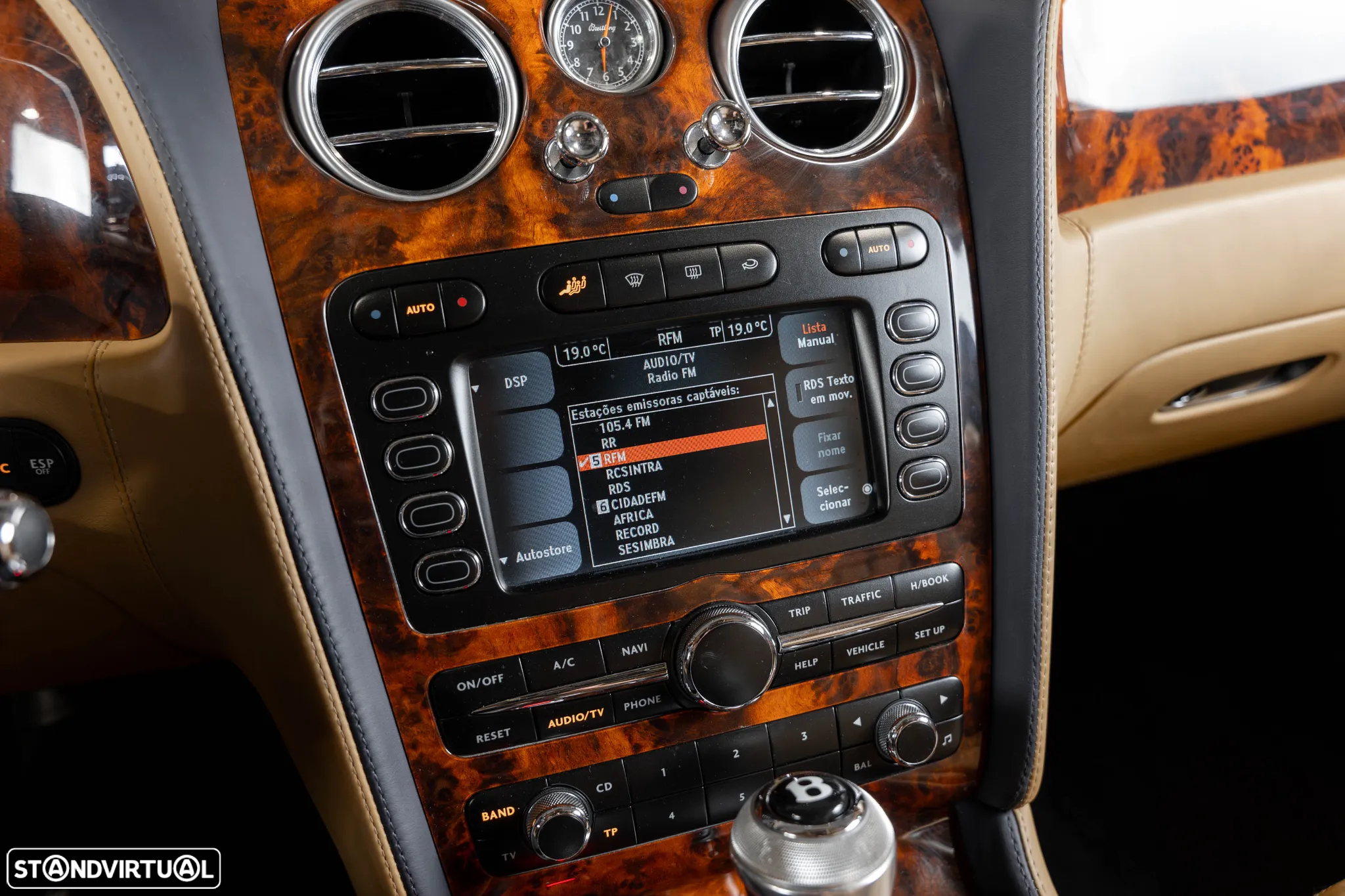 Bentley Continental Flying Spur Standard - 16