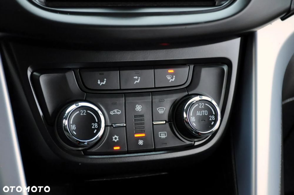 Opel Zafira Tourer 1.4 Turbo Edition - 34