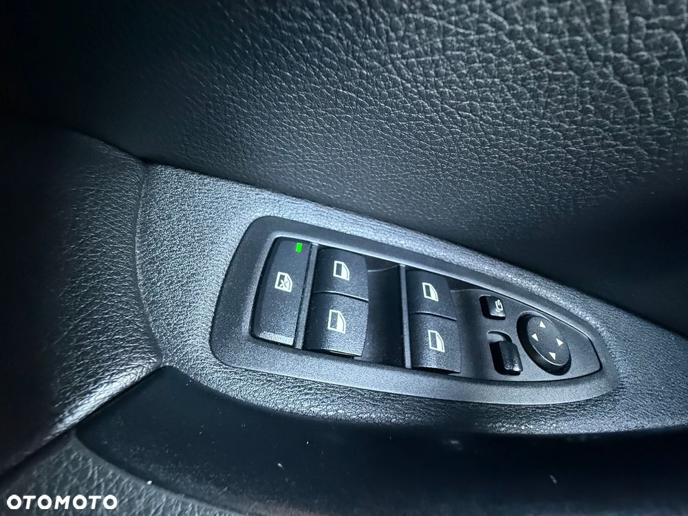 BMW X1 sDrive18i M Sport - 22