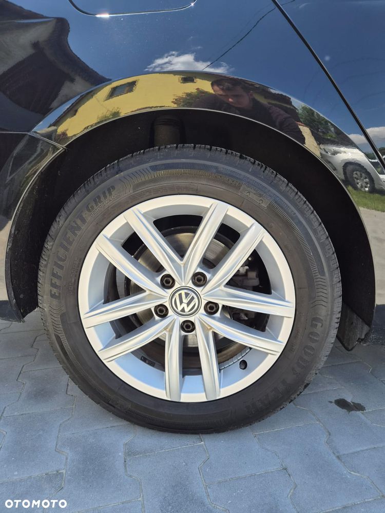 Volkswagen Golf 2.0 TDI DPF Comfortline - 16