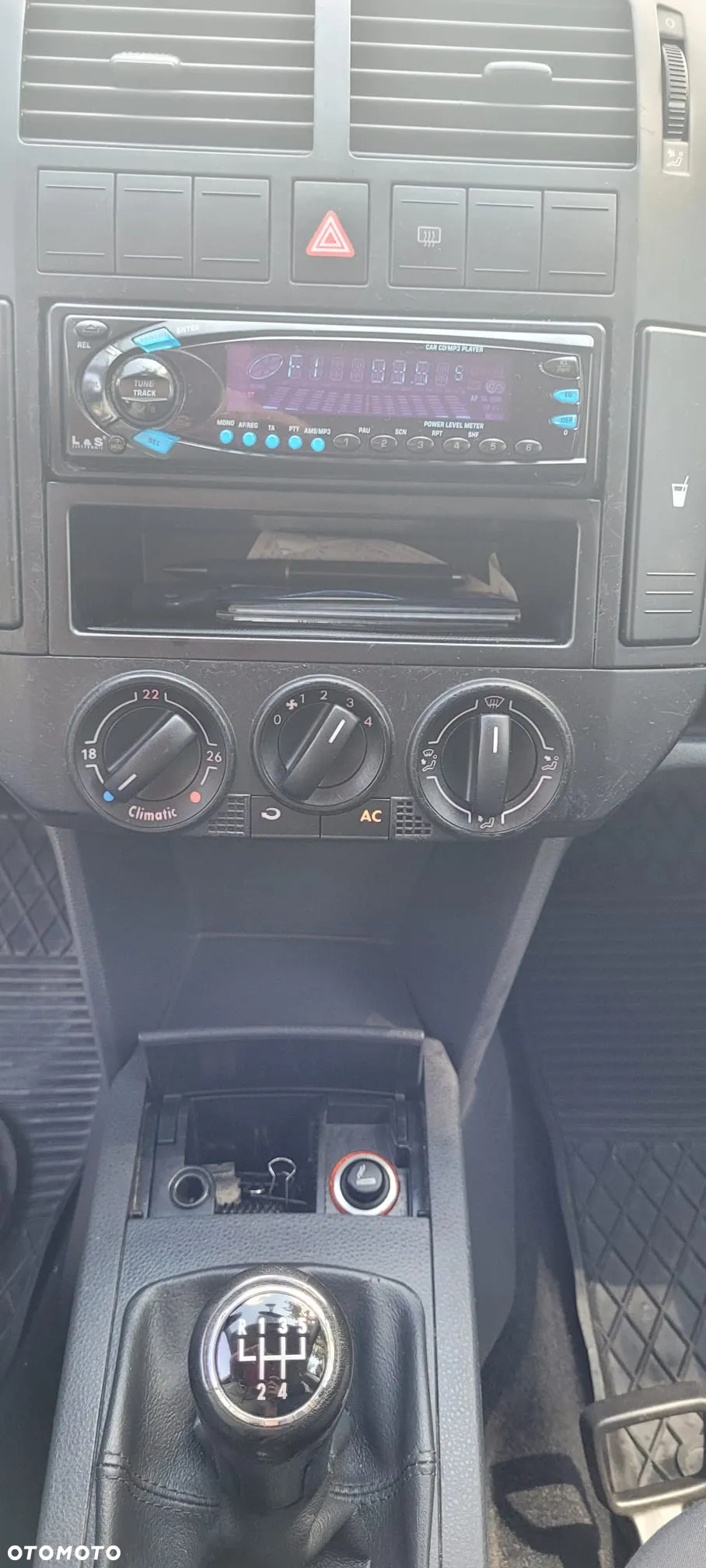 Volkswagen Polo 1.4 16V Basis - 12