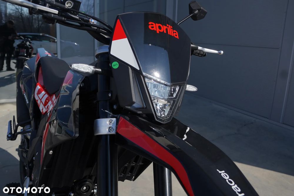 Aprilia SX - 17