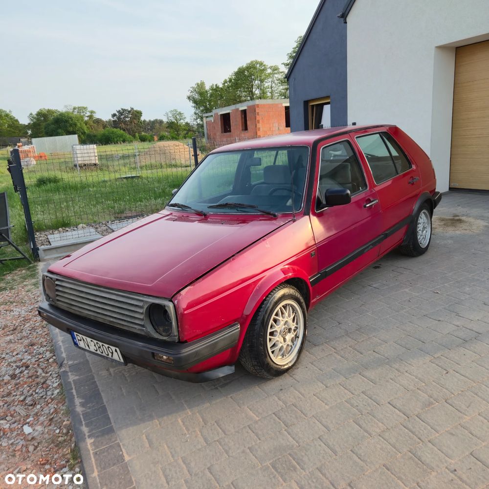 Volkswagen Golf - 23
