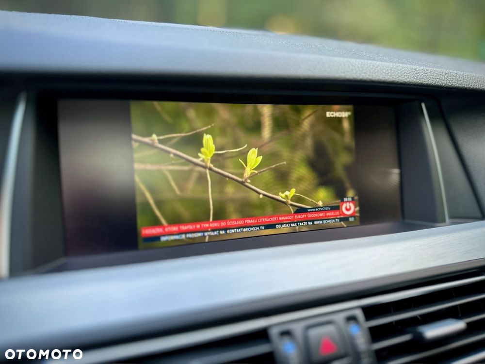 BMW Seria 5 520d M Sport - 28