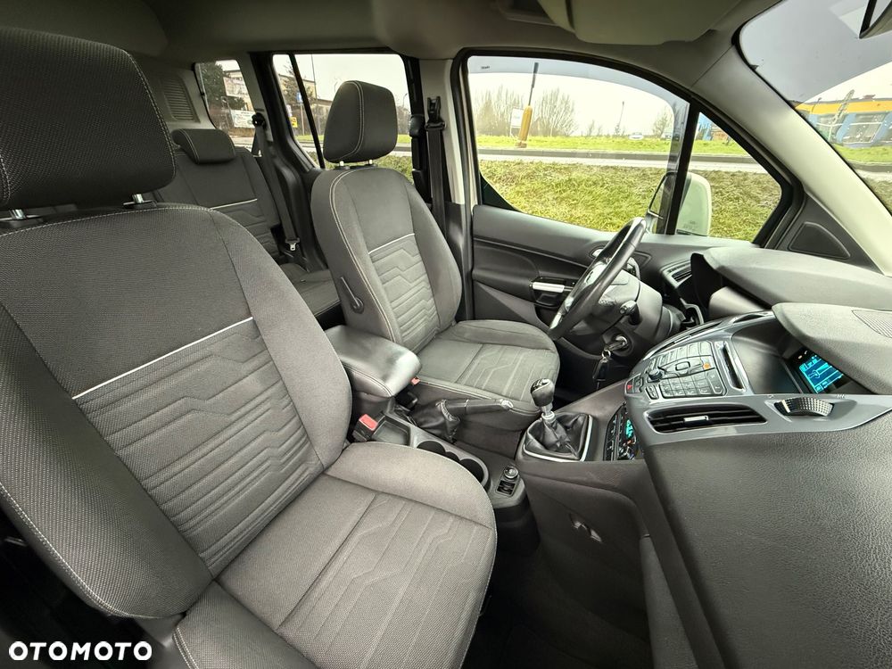 Ford Tourneo Connect - 18
