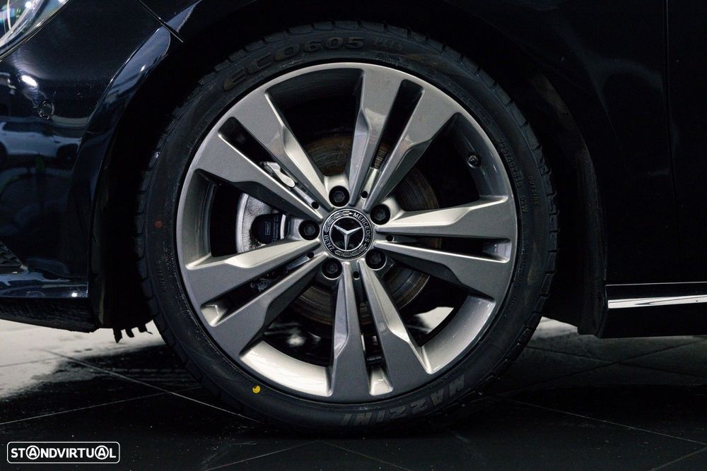 Mercedes-Benz CLA 200 d Shooting Brake Urban - 8