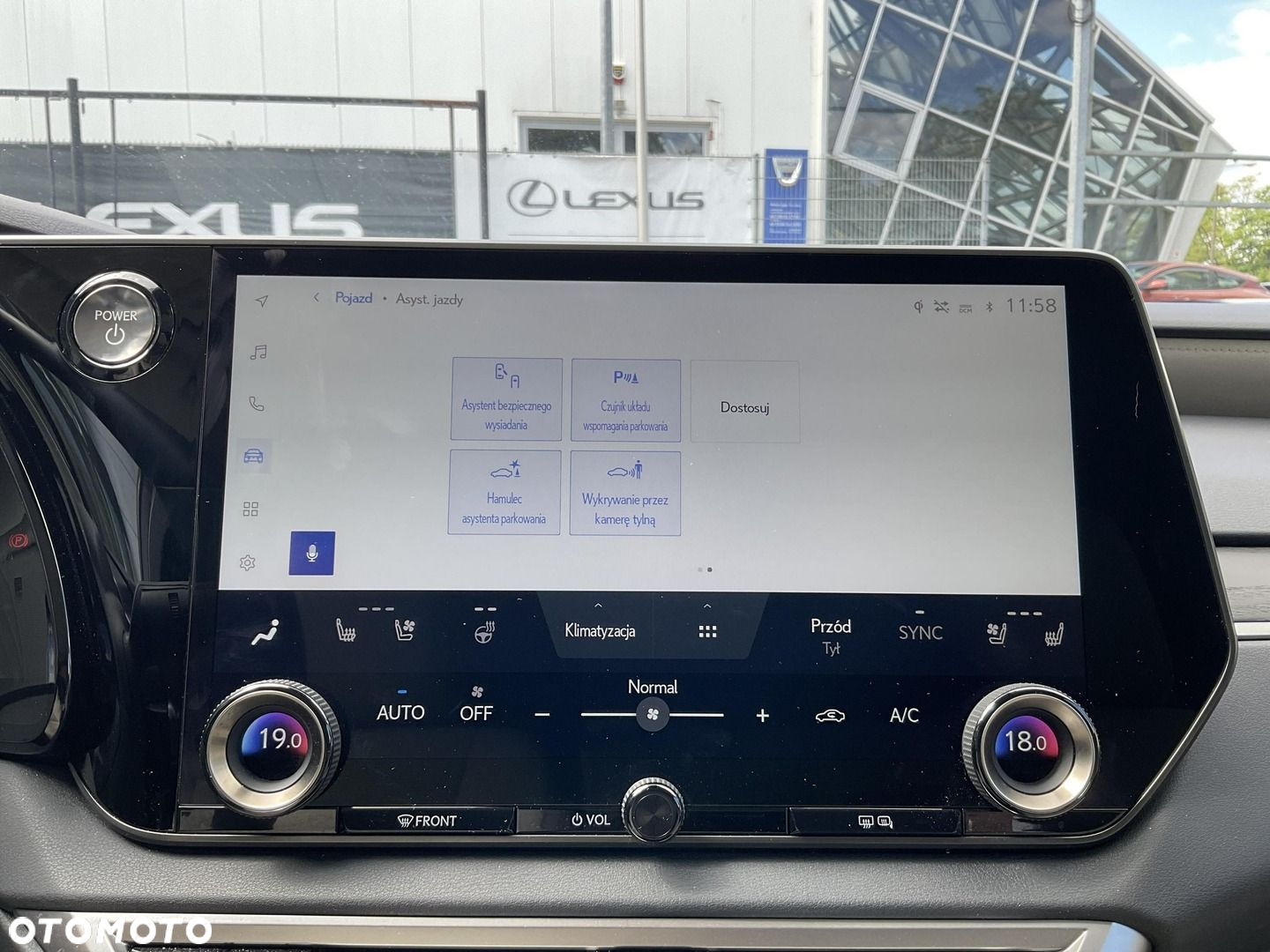 Lexus RX - 25