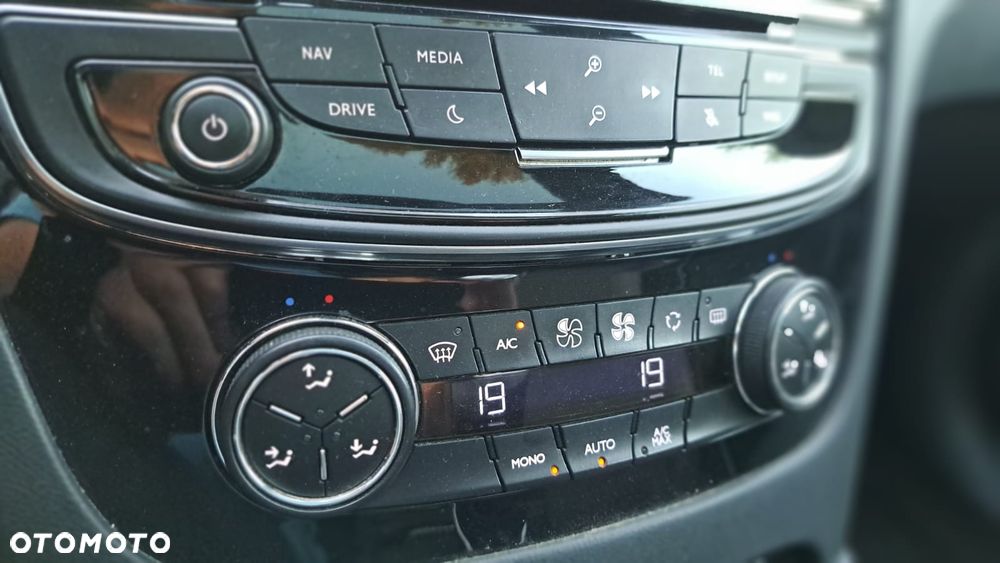 Peugeot 508 BlueHDi 180 EAT6 Stop&Start Allure - 34