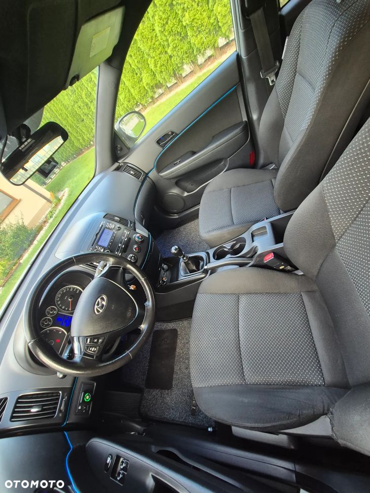 Hyundai i30 1.4 Base - 24