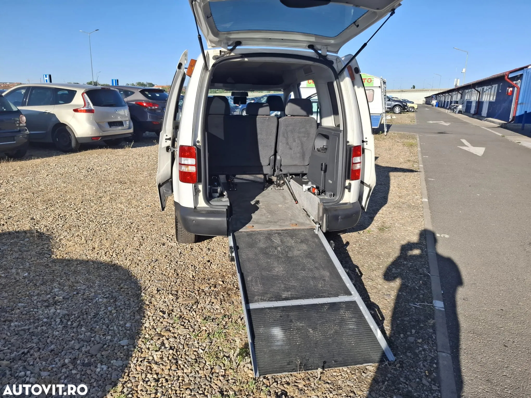 Volkswagen Caddy 1.6 TDI BlueMotion Trendline - 6