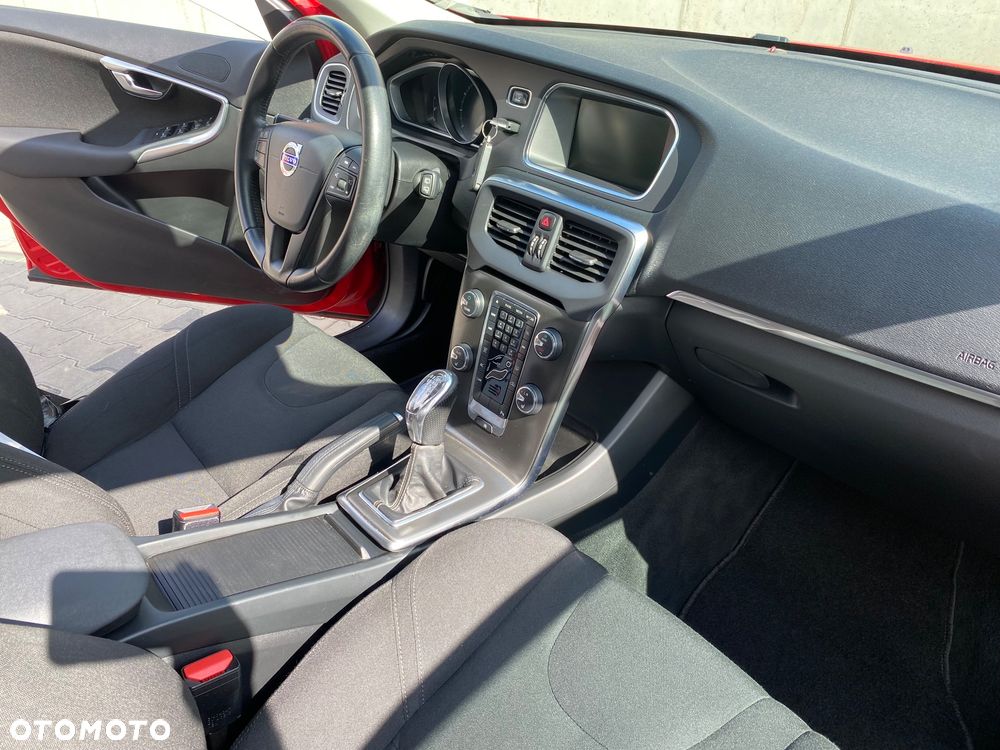 Volvo V40 T2 Kinetic - 10