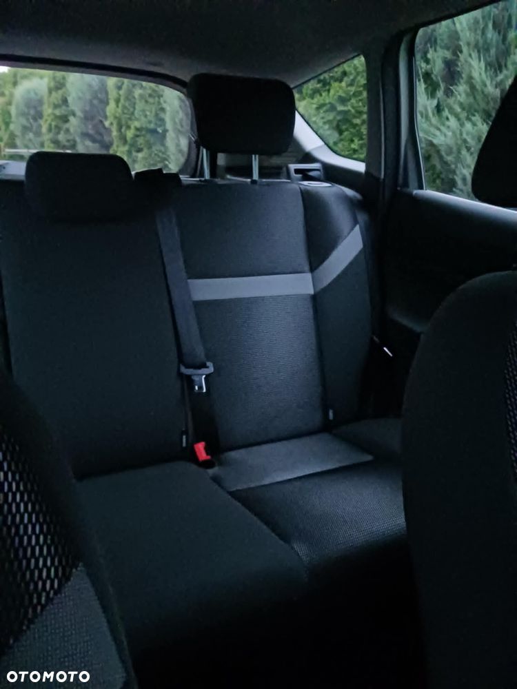Ford Kuga - 11