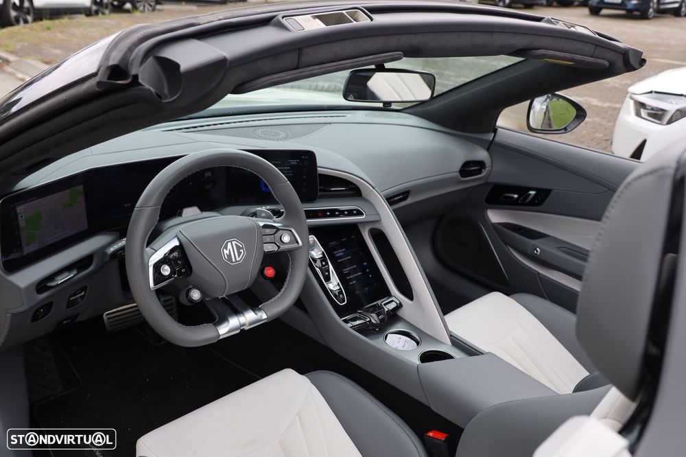 MG Cyberster 77 kWh GT - 23