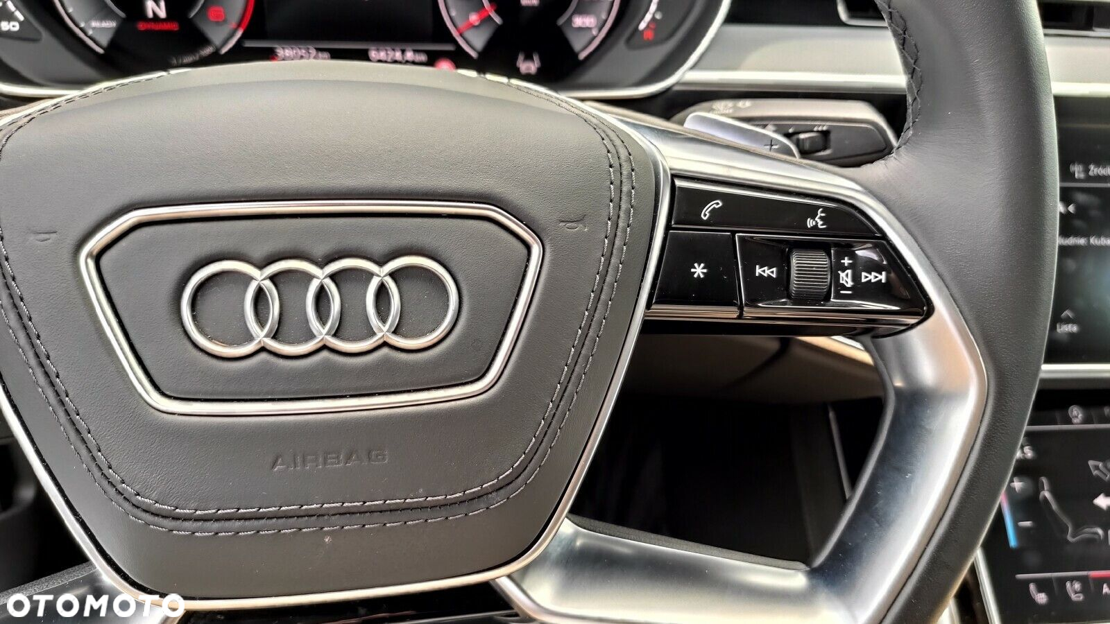 Audi A8 - 16