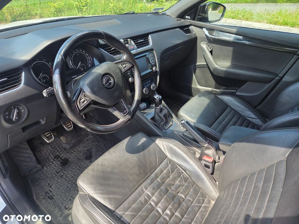 Skoda Octavia 2.0 TSI RS - 7