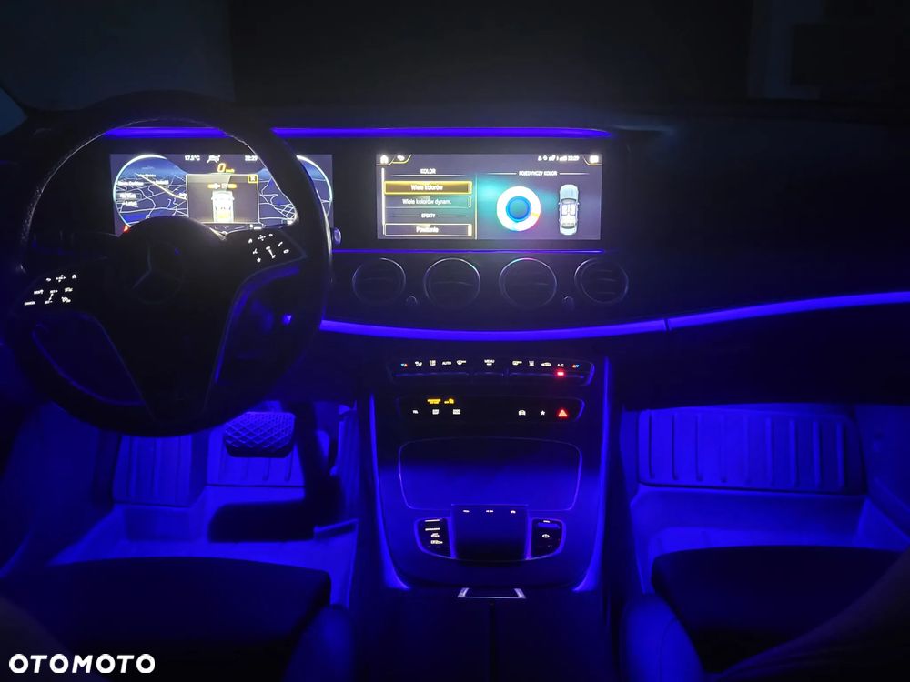 Mercedes-Benz Klasa E 300 de Business Edition - 17