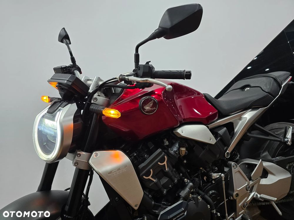 Honda CB - 24