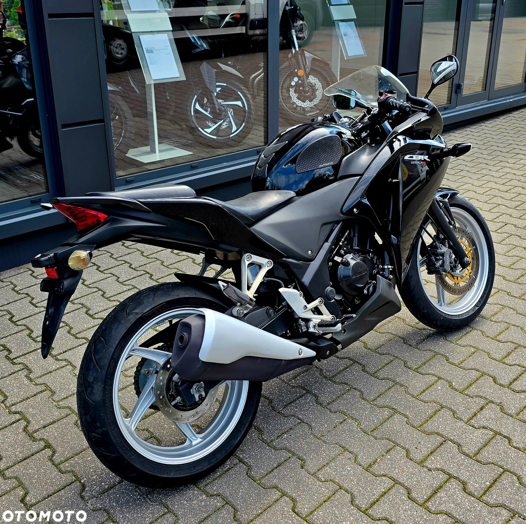 Honda CBR - 7