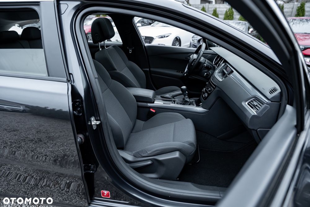 Peugeot 508 HDi FAP 140 Allure - 24