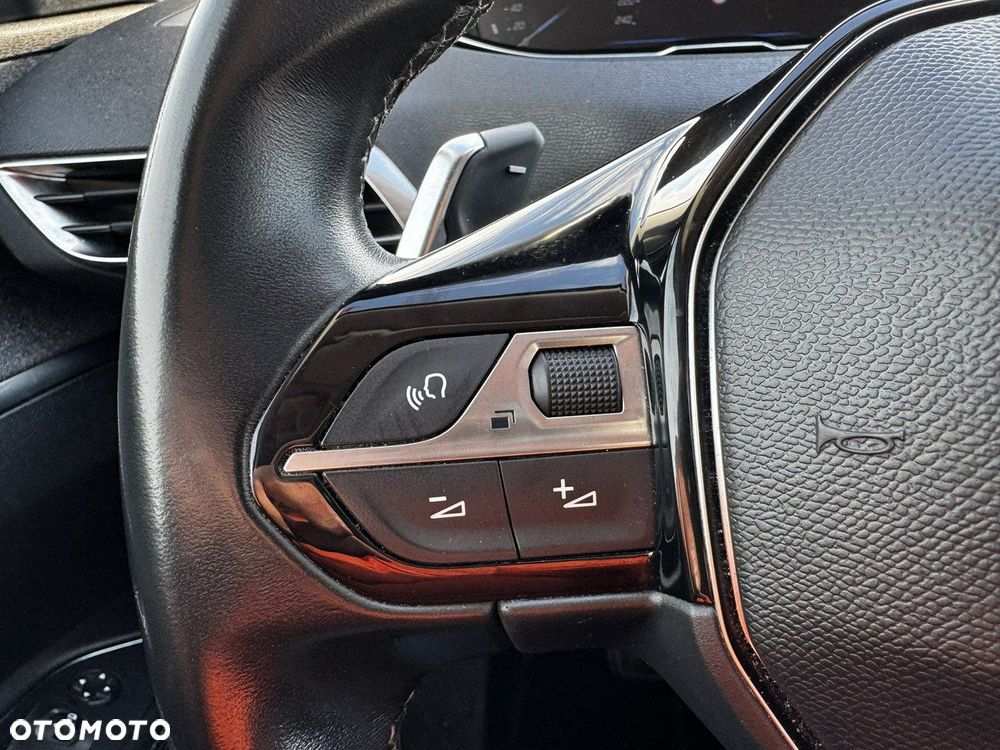 Peugeot 5008 1.5 BlueHDi Allure Pack S&S EAT8 - 21