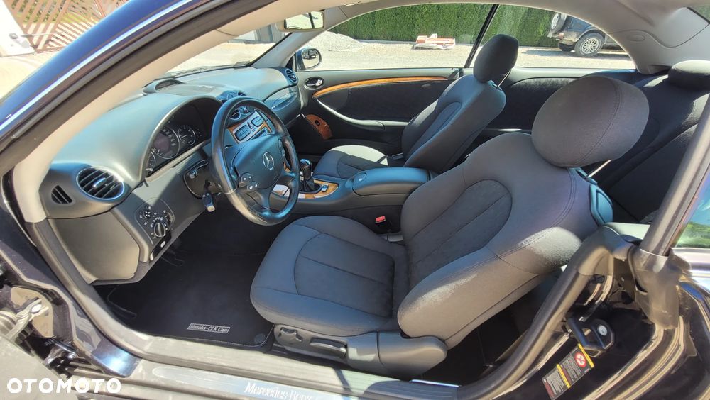 Mercedes-Benz CLK 270 CDI Elegance - 10