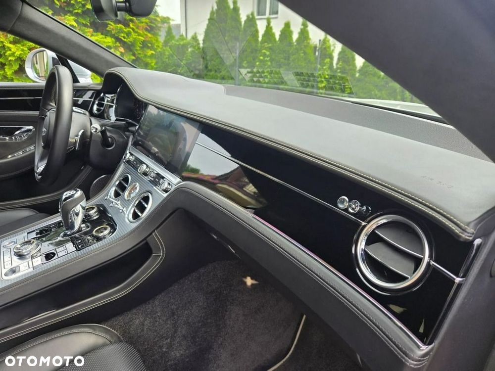 Bentley Continental GT - 22