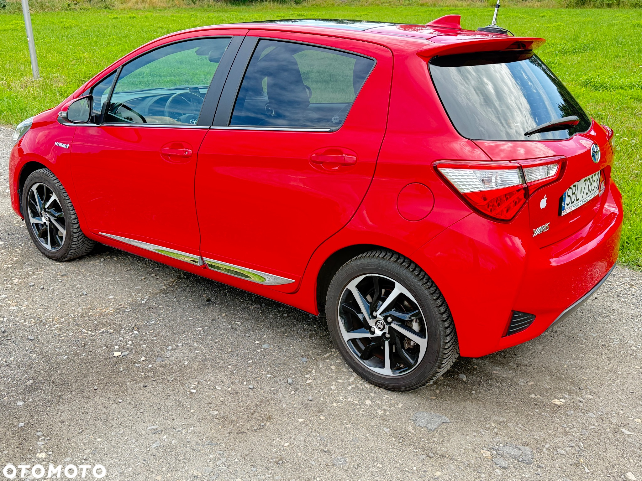 Toyota Yaris Hybrid 100 GR Sport - 4