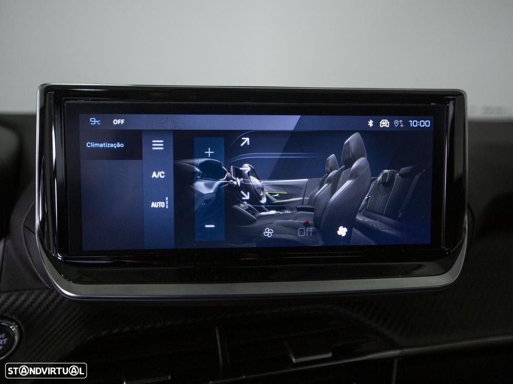 Peugeot 2008 1.2 PureTech Allure EAT8 - 24