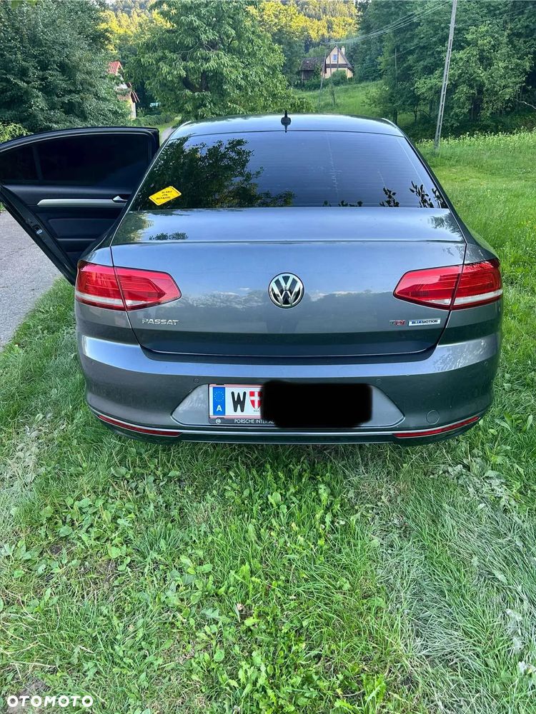 Volkswagen Passat Variant 1.6 TDI (BlueMotion Technology) DSG Comfortline - 11