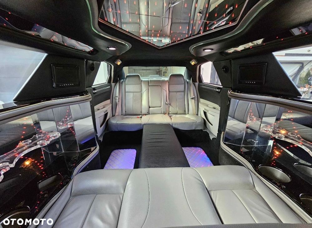 Chrysler 300C 3.5 V6 - 8