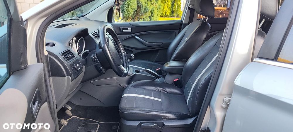 Ford Kuga 2.0 TDCi Titanium - 14