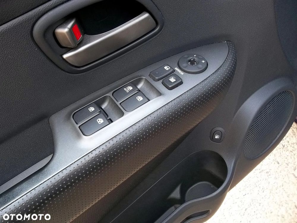 Kia Carens 2.0 CVVT Automatik EX Top - 10